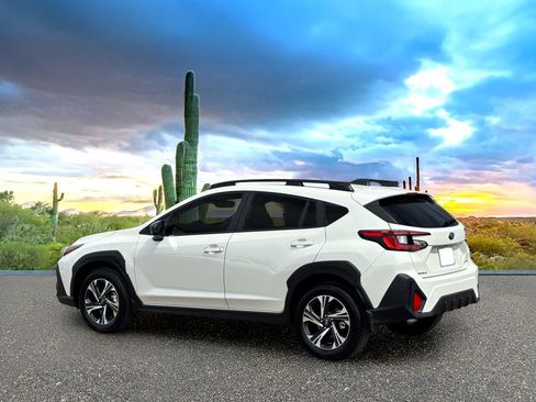 Used 2024 Subaru Crosstrek 2.0i Premium w/ Crosstrek Mirror Package AWD/4WD image 4