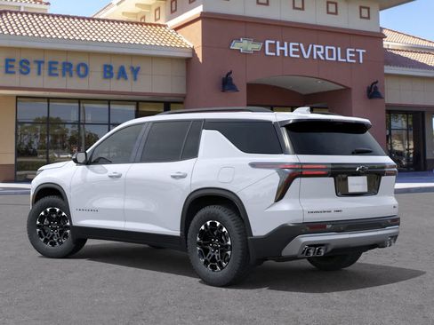 New 2027 Chevrolet Traverse Z71 w/ Driver Confidence Package AWD/4WD image 3