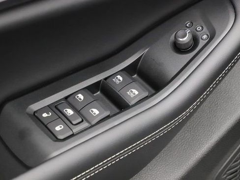 New 2025 Jeep Grand Cherokee L Altitude AWD/4WD image 16