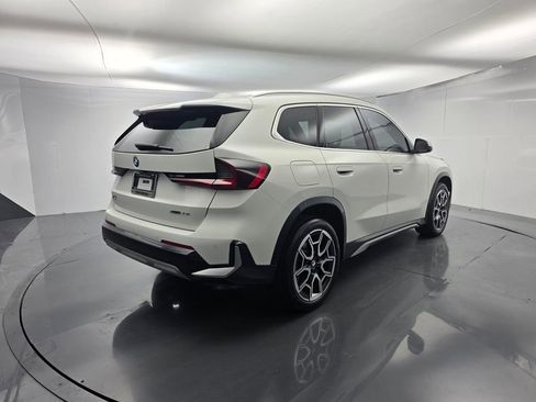 Used 2024 BMW X3 sDrive30i w/ Premium Package RWD image 4