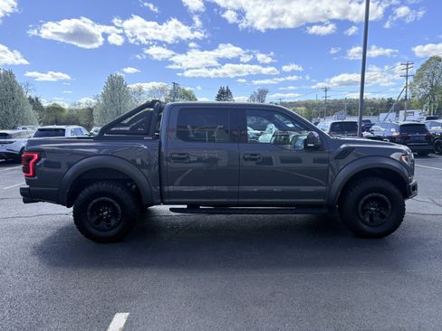 Used 2018 Ford F150 Raptor w/ Equipment Group 802A Luxury AWD/4WD image 4