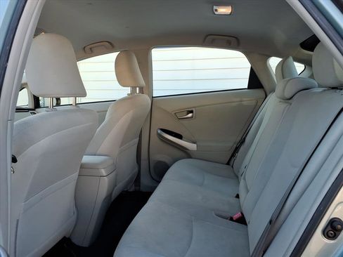 Used 2013 Toyota Prius Three image 9