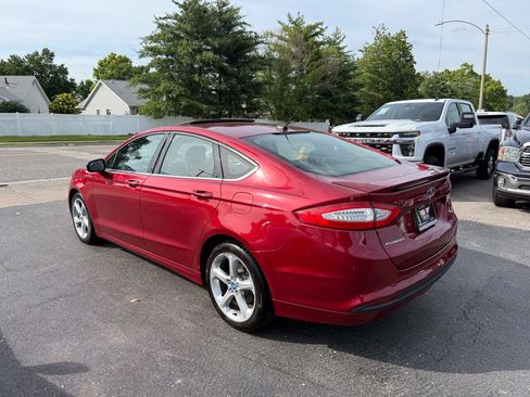 Used 2013 Ford Fusion SE FWD image 4
