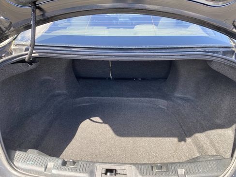 Used 2016 Ford Taurus SE FWD image 30