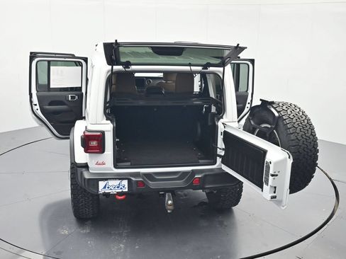 Used 2022 Jeep Wrangler Unlimited Rubicon w/ Xtreme Recon 35" Tire Package AWD/4WD image 45