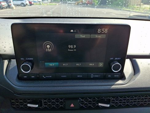 Used 2025 Honda Accord SE image 17