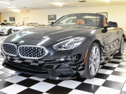 Used 2020 BMW Z4 sDrive30i w/ Convenience Package image 5