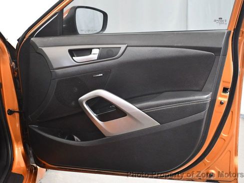 Used 2016 Hyundai Veloster Turbo image 14