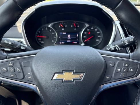 Used 2024 Chevrolet Equinox LT FWD image 22