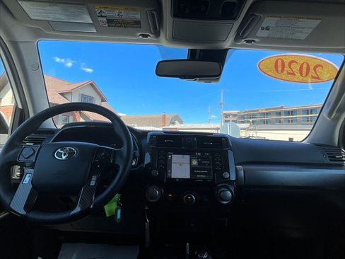 Used 2020 Toyota 4Runner SR5 AWD/4WD image 12