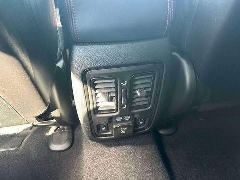 Used 2025 Dodge Durango GT image 12