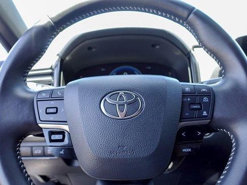 Certified 2025 Toyota Camry SE w/ Convenience Package FWD image 13