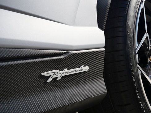 Used 2024 Lamborghini Urus Performante image 16