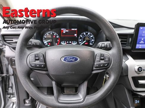 Used 2024 Ford Explorer 4WD image 10