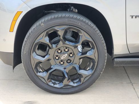 New 2026 Chevrolet Tahoe High Country AWD/4WD image 10