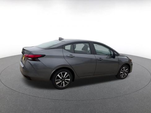 Used 2025 Nissan Versa SV FWD image 15