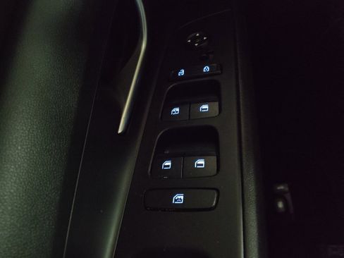 Used 2023 Hyundai Elantra SEL w/ Convenience Package image 27