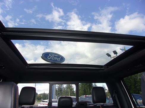 Certified 2024 Ford F250 Platinum image 17