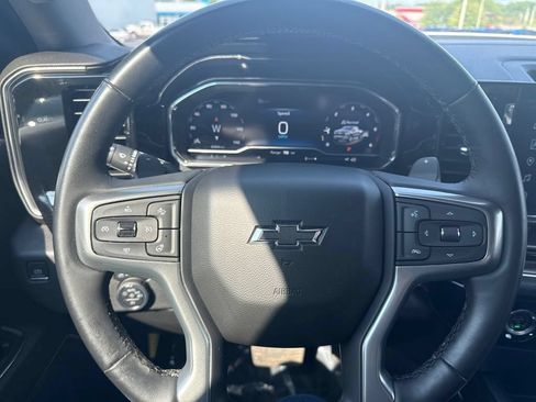 Used 2023 Chevrolet Silverado 1500 RST w/ Z71 Off-Road Package AWD/4WD image 16