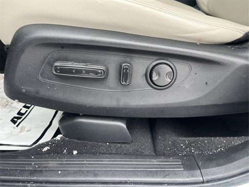 Used 2024 Honda CR-V EX-L image 47