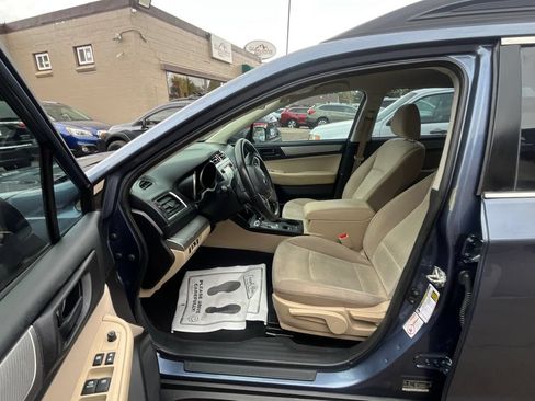 Used 2017 Subaru Outback 2.5i AWD/4WD image 16