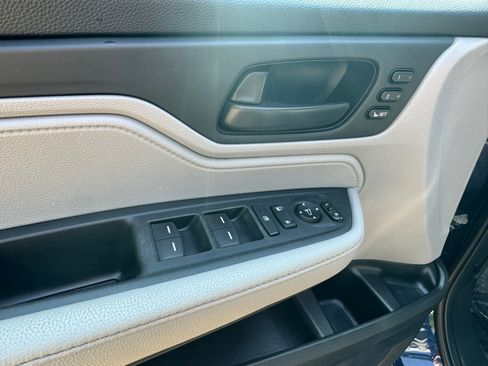 Used 2019 Honda Odyssey EX-L image 23