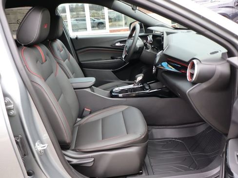 New 2026 Chevrolet Trax RS w/ Driver Confidence Package FWD image 39