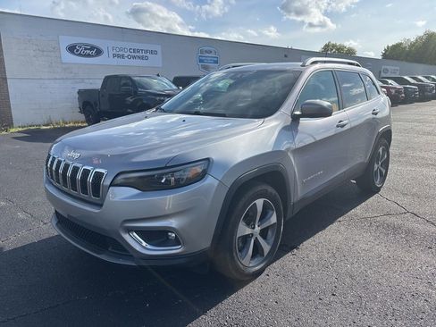 Used 2019 Jeep Cherokee Limited AWD/4WD image 1