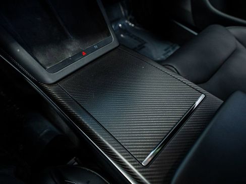 Used 2022 Tesla Model S Plaid image 34