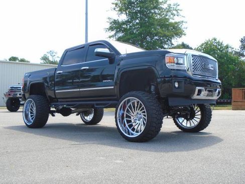 Used 2015 GMC Sierra 1500 Denali w/ Driver Alert Package image 3