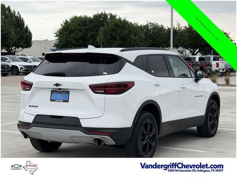 Certified 2024 Chevrolet Blazer LT w/ Midnight/Sport Edition FWD image 4