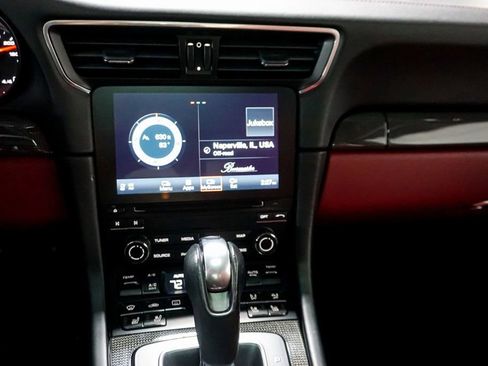 Used 2019 Porsche 911 4 Coupe image 56