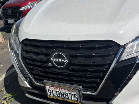 Certified 2024 Nissan Kicks S image 1