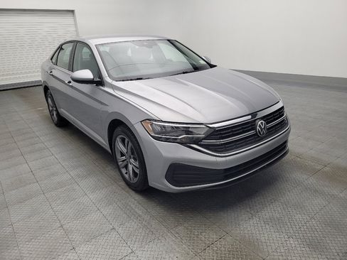 Used 2024 Volkswagen Jetta SE image 13