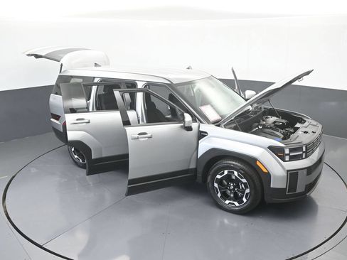 Used 2025 Hyundai Santa Fe SE FWD image 69