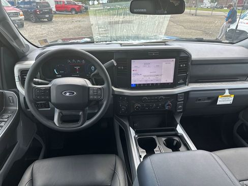 New 2025 Ford F250 XLT w/ Black Appearance Package image 22
