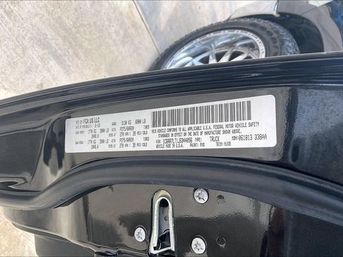 Used 2018 RAM 1500 Big Horn AWD/4WD image 30