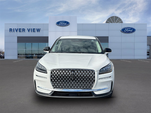 Used 2023 Lincoln Corsair AWD w/ Equipment Group 101A image 2