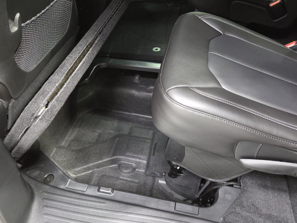 New 2026 Chrysler Pacifica Select w/ S Appearance Package FWD image 32