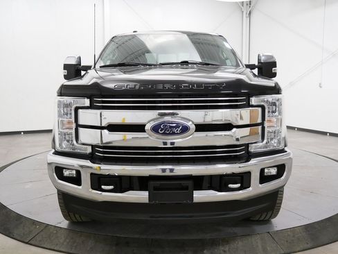 Used 2017 Ford F250 Lariat w/ Chrome Package image 2