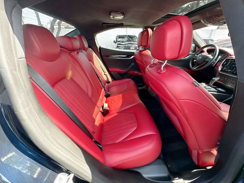 Used 2023 Maserati Ghibli Modena RWD image 29