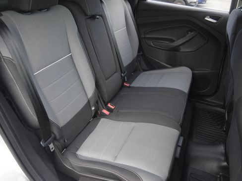 Used 2015 Ford Escape SE FWD image 8