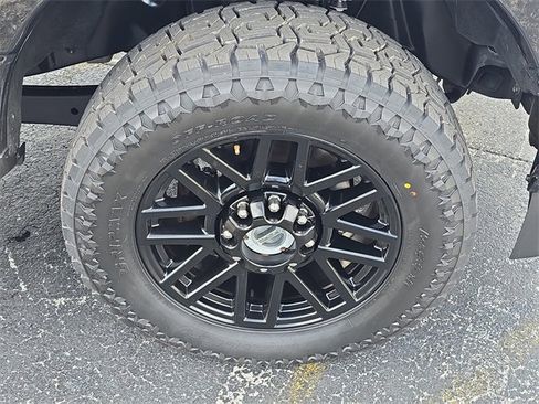 Used 2022 Ford F250 Lariat image 6