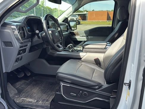 Used 2021 Ford F150 Lariat w/ FX4 Off-Road Package AWD/4WD image 12
