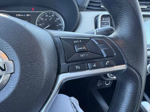 Used 2021 Nissan Versa SV image 26