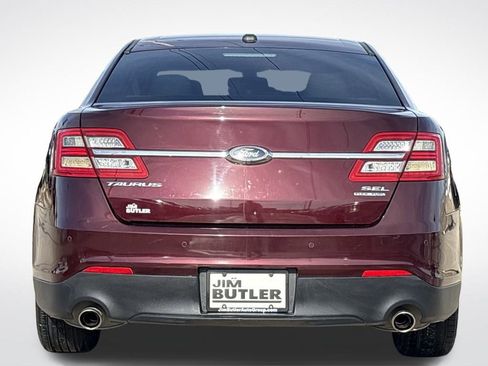 Used 2018 Ford Taurus SEL image 5