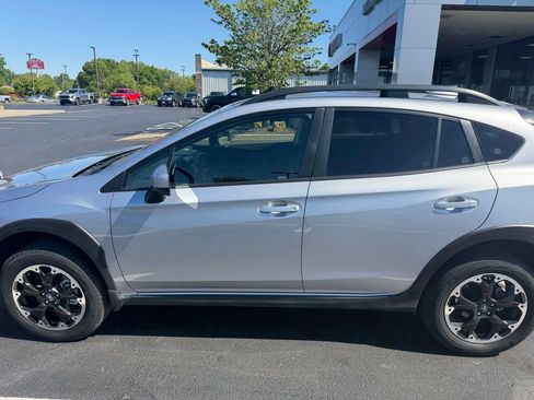 Used 2023 Subaru Crosstrek 2.0i Premium AWD/4WD image 12