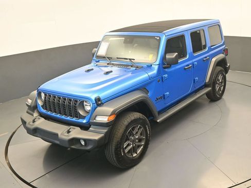 Used 2025 Jeep Wrangler Unlimited Sport AWD/4WD image 40