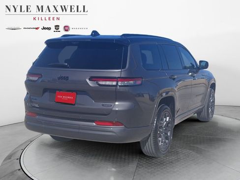 New 2026 Jeep Grand Cherokee L Summit w/ Obsidian Package image 16