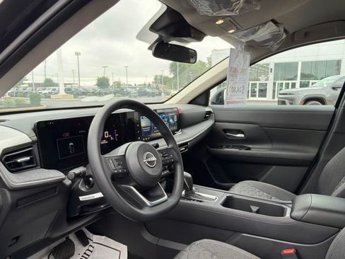 Used 2026 Nissan Kicks SV w/ Cold Weather Package AWD/4WD image 16